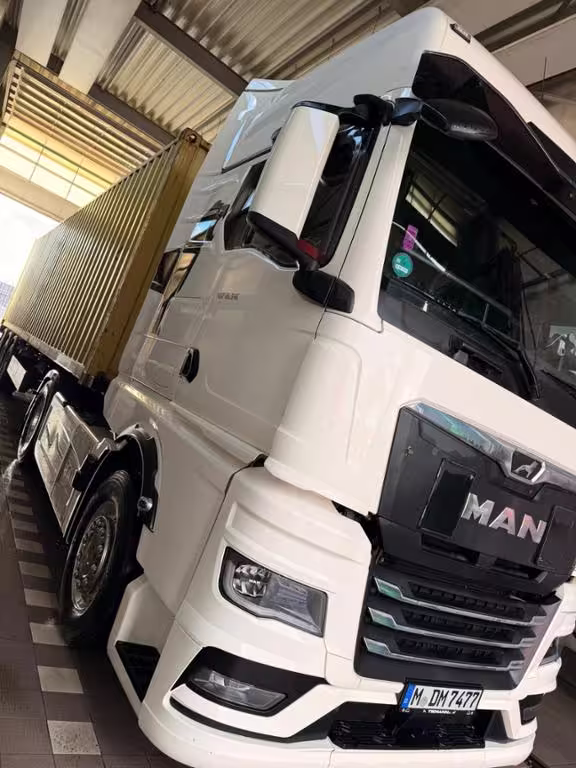 MAN TGX18.510 4x2 ACC AUT KlimaA LM Luft Standh. - Bild 2